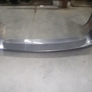Бампер Chrysler Voyager RG33 '2000- R