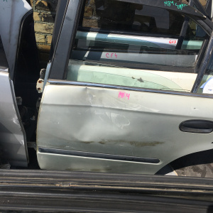 Дверь боковая HONDA Civic /Domani EK3/MB4 зад, лев дефект