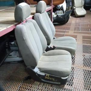 Сидение Hyundai Sonata NF/EK F пара, Airbag, мех., ткань (дефект ткань водит.)