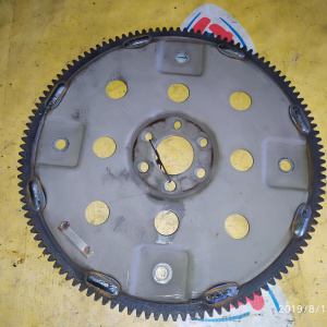Маховик Nissan QR25 X-Trail/Presage T30/U30 a/t 12331AE000