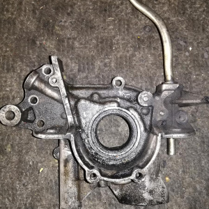 Насос масляный NISSAN CD20-T BUS