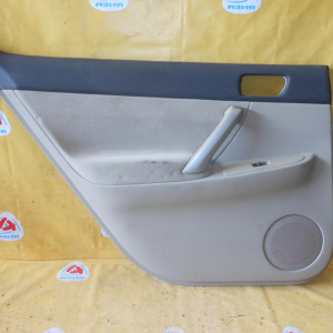 Обшивка двери Toyota Premio ZZT240 зад, лев