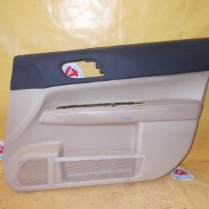 Обшивка двери Subaru Forester SG5 перед, прав