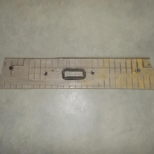 Обшивка салонная(накладка на порог багажника) Honda Stepwgn RF3 зад, лев