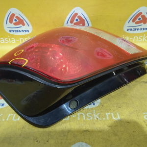 Стоп Kia Sorento BL/FY '2004 R USA (царапины на стекле, скол на корпусе) 924023E030