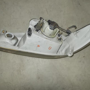 Фара Ford Escort '1997-2002 прав USA