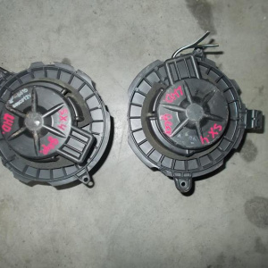 Моторчик печки SUZUKI SX4 дефект корпуса usa