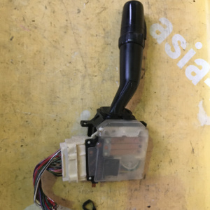 Блок подрулевых переключателей TOYOTA Camry/Vista SV40 R туманки + автосвет