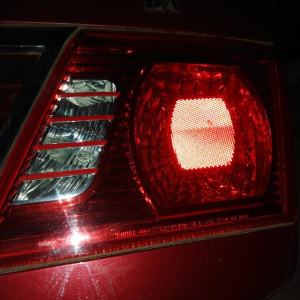 Стоп Kia Magentis/Optima MS/FS '2003-2005 R USA 92420-3C1 в крышку багажника