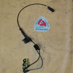 Датчик ABS Toyota Corolla Fielder NZE141 без штекера перед, лев