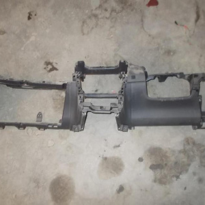 Обшивка салонная(панель приборов(низ)) Toyota Corolla Fielder ZRE142G '2008-2012