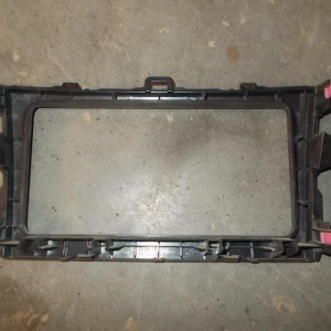 Рамка магнитофона Toyota Corolla Fielder/Corolla ZRE142G/ZRE150