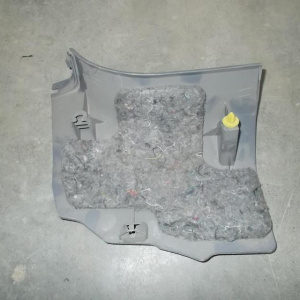 Обшивка салонная(перед.стойка сбоку справа(низ)) Toyota Ipsum ACM2# R