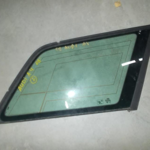 Стекло собачатника Audi A4 B6/8E5/B7/8ED '2001-2008 зад, лев Wagon