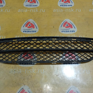 Решетка бамперная BMW 51117134074 3-Series E90 '2006 центр