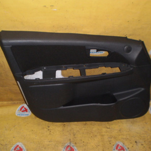 Обшивка двери Suzuki SX4 YC11S перед, лев