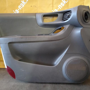 Обшивка двери HyundaI Santa Fe SM/BB перед, лев