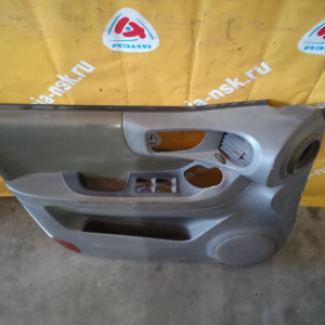 Обшивка двери HyundaI Santa Fe SM/BB перед, лев
