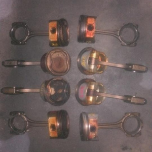 Поршень с шатуном TOYOTA 2UZ Land Cruiser UZJ100 OLD диаметр  55/22мм. L