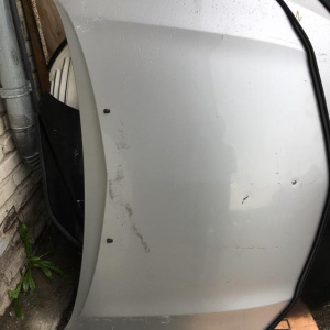Капот TOYOTA Voltz ZZE136 дефект