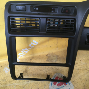 консоль магнитофона Toyota (55405-20230) Caldina #T19# с часами