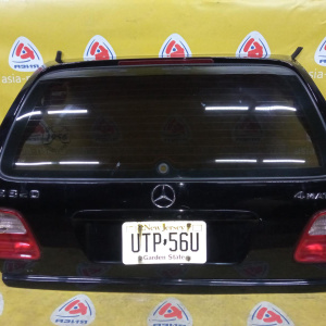 Дверь задняя Mercedes E-Class W210/S210 '2002 040U-чёрный, вмятины, тычки, сломан левый фонарь. A2107400305