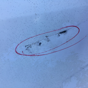 Капот Mazda Premacy CP8W дефект