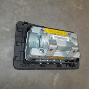 Подушка безопасности TOYOTA Ipsum ACM21 пасс без заряда