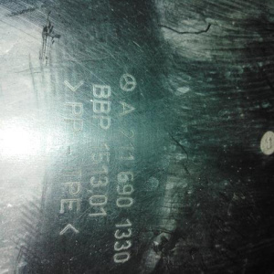 Подкрылок Mercedes E-Class W211/S211 перед, лев задняя часть