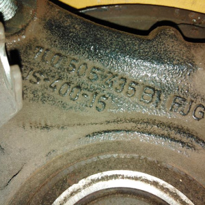 Ступица Volkswagen 7LA/7L6 Touareg зад, лев 4WD без суппорта и диска 7L0505435B