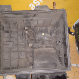 Корпус воздушного фильтра Volkswagen Passat B5/8D2/C5/4B2/B5/3B2 AEB/AJL 1.8 Turbo 058133837T 058133837M '1998-2000