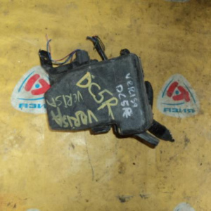 Блок предохранителей Mazda Verisa DC5R