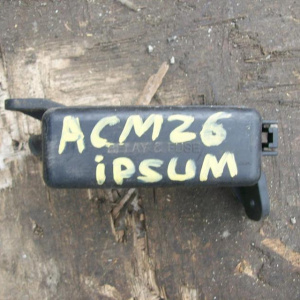 Блок предохранителей TOYOTA ACM21 Ipsum мал.