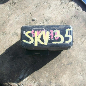 Блок предохранителей NISSAN Skyline V35 мал.