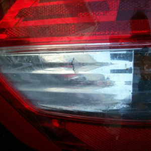 Стоп NISSAN L Versa '2009 дефект отраж.