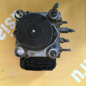 Блок ABS Toyota AZV50 Vista Ardeo дефект