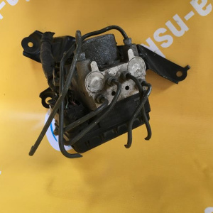 Блок ABS Toyota ACR30/MCR30 Estima 2WD