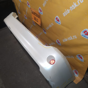 Бампер Toyota Noah/Voxy AZR60 зад широкий (дефект)