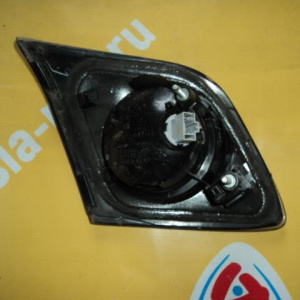 Вставка между стопов Mazda 3 '2004 R Hatchback