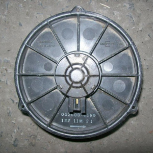 Моторчик печки Toyota JZX110 Mark II (моторчик ионизатора)