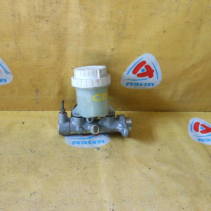 Главный тормозной цилиндр Mitsubishi CD8W Libero