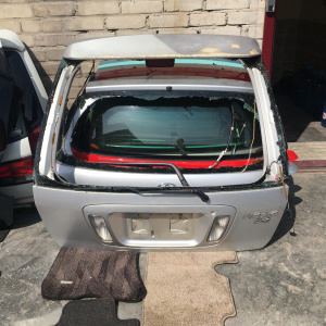 Дверь задняя TOYOTA Nadia SXN10 '1999 (спойлер) без стекла