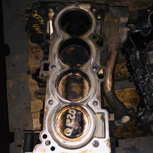 Блок Двигателя Nissan QR20-DE-031216A блок в сборе X-Trail