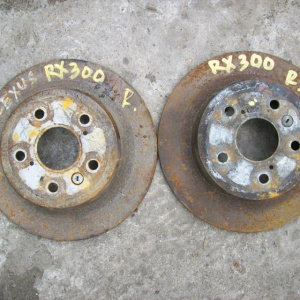 Диск тормозной Lexus RX300 R