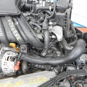 Двигатель NISSAN HR12-DE-393932 передний привод