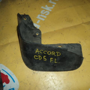 Брызговик HONDA Accord CD4 перед, лев