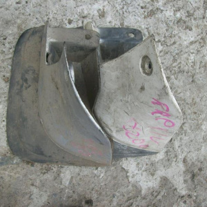 Брызговик Toyota Carina ED/Corona Exiv ST202 зад, прав