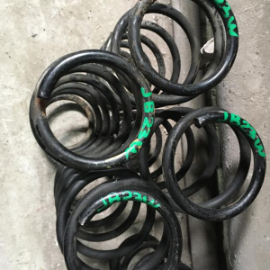 Пружина Suzuki JB33W Jimny R