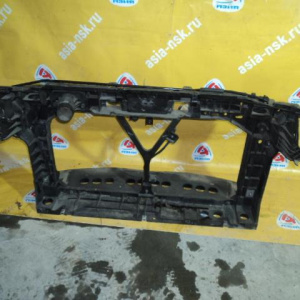 Рамка радиатора Mazda Axela BL '2009-2012