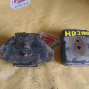Подушка двигателя Toyota 1HD-FTE Land Cruiser HDJ100 перед L=R
